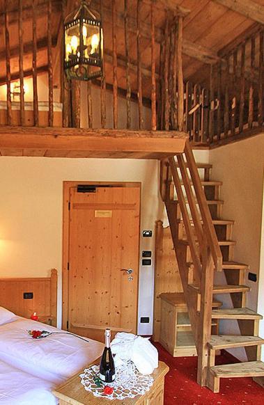 Hotel Garni San Nicolo Pozza di Fassa Kültér fotó